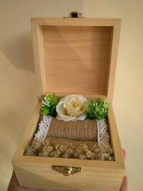 BA03 Kotak cincin hias ringbox hias simple ring box rustic