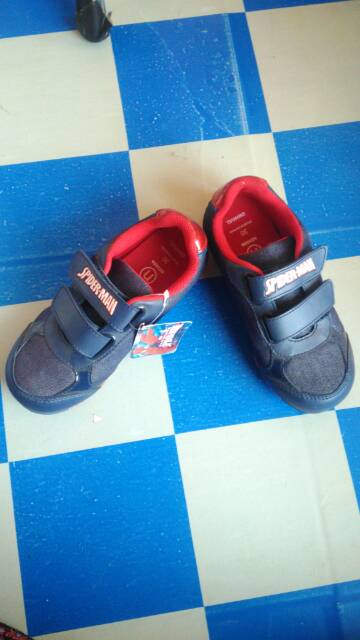 Sepatu Anak Nevada Marvel