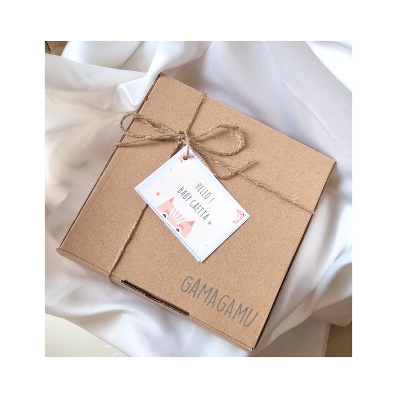 

GamaGamu - Hampers Box Kotak Kado Custom Kartu Ucapan