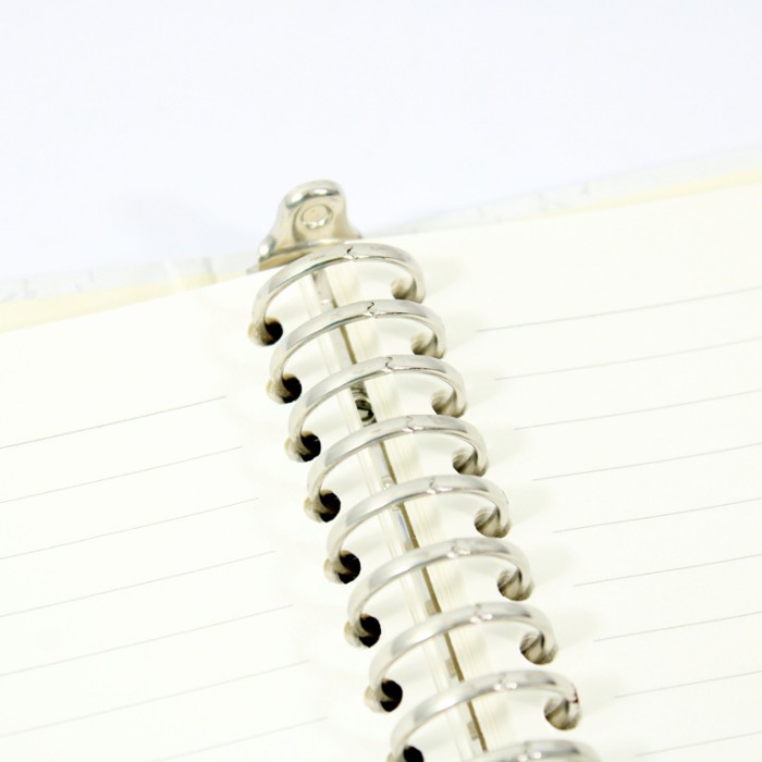 

Murah Binder B5 Snow Cat Bagus