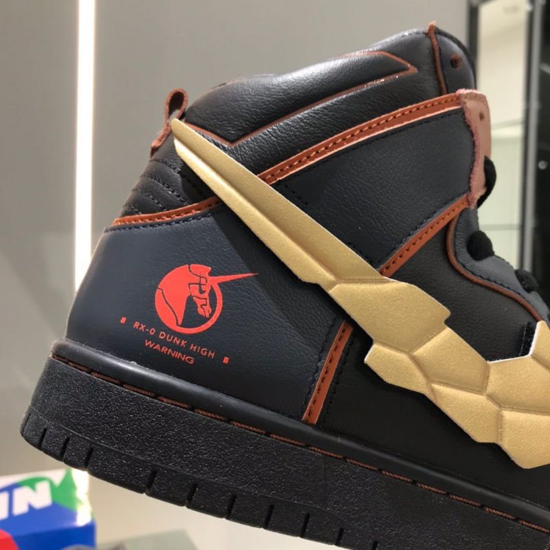Gundam x Nike SB Dunk High