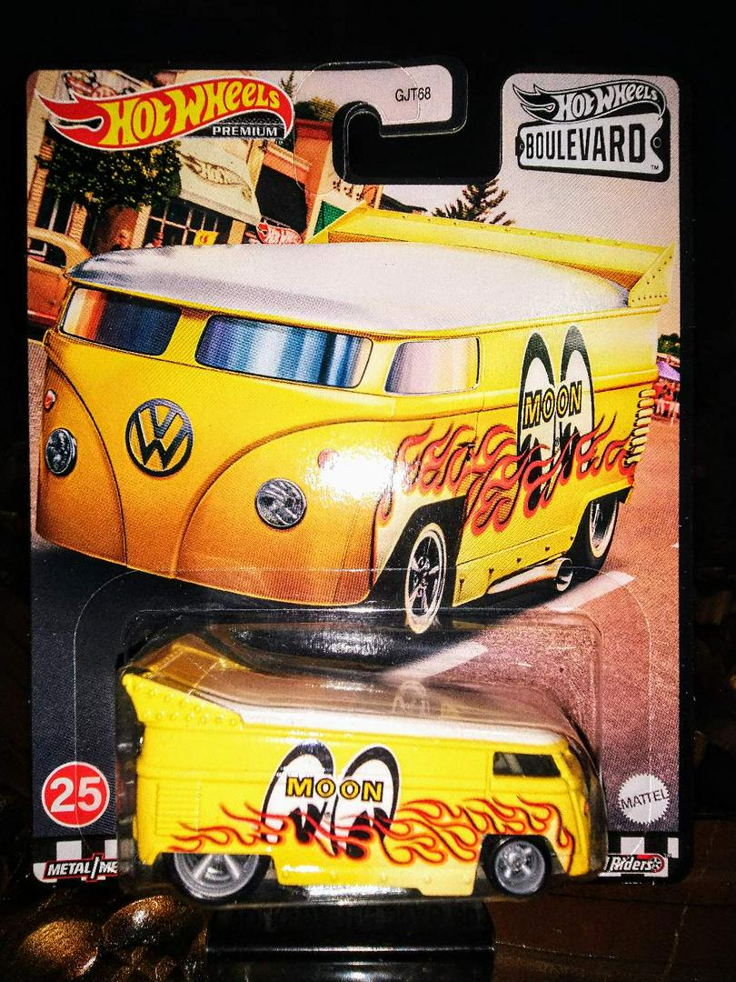 HOT WHEELS PREMIUM BOULEVARD VOLKSWAGEN DRAG BUS #25 MOON EYES HOT WHEELS PREMIUM BOULEVARD VOLKSWAGEN DRAG BUS #25 MOON EYES