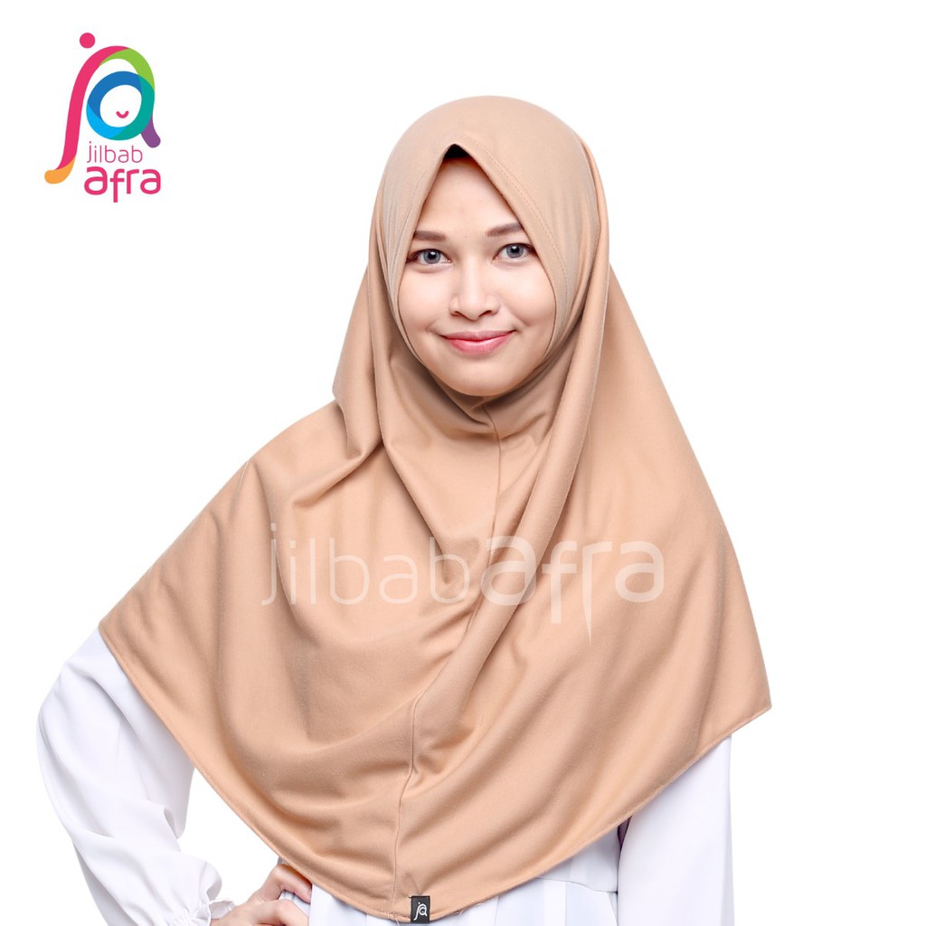 Jilbab Afra Syifa Coklat Susu - Bergo Syiria Non Pet - Hijab Instan Bahan Kaos, Adem &amp; Lembut