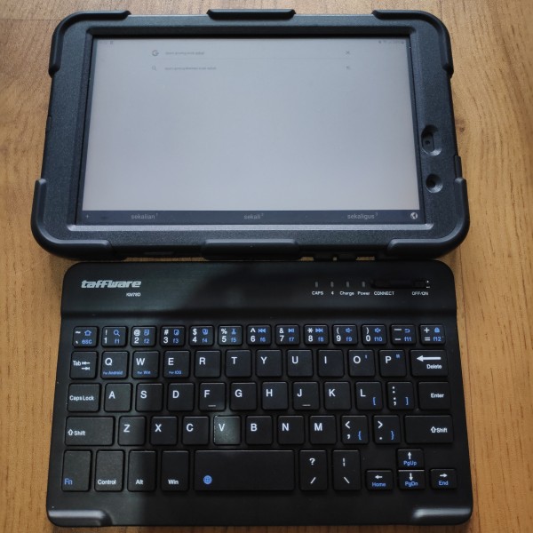 Keyboard Bluetooth Wireless Bisa di Charge Rechargeable KM78D