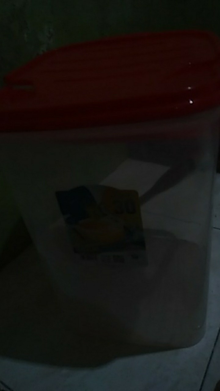 Aquarium Es Buah / Toples Es Buah Abella  Plus Gayung 30 Lt