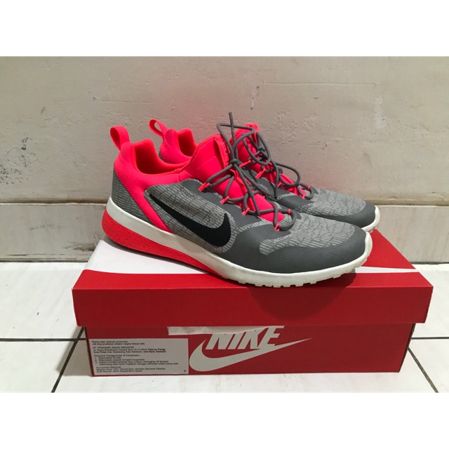 nike shoes on special