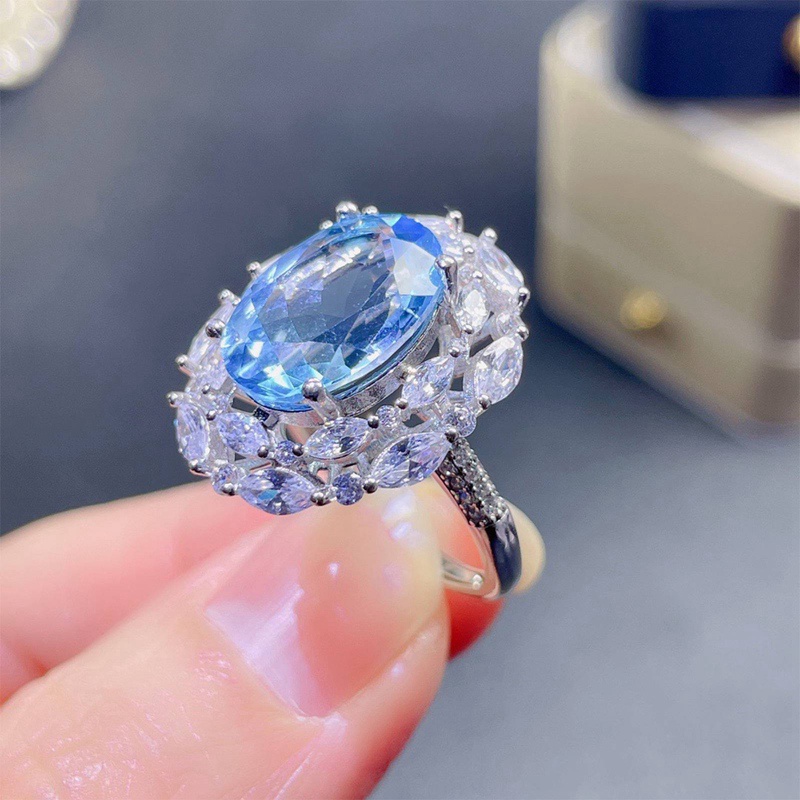 Cincin Batu Topaz Biru Swiss Aksen Berlian Untuk Wanita