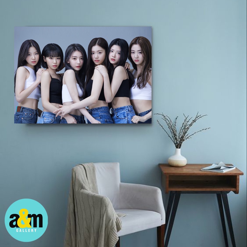 Poster Kayu LE SSERAFIM Hiasan Dinding Dekorasi Kamar I Poster Kayu K-POP Dekorasi Kamar - A&amp;M