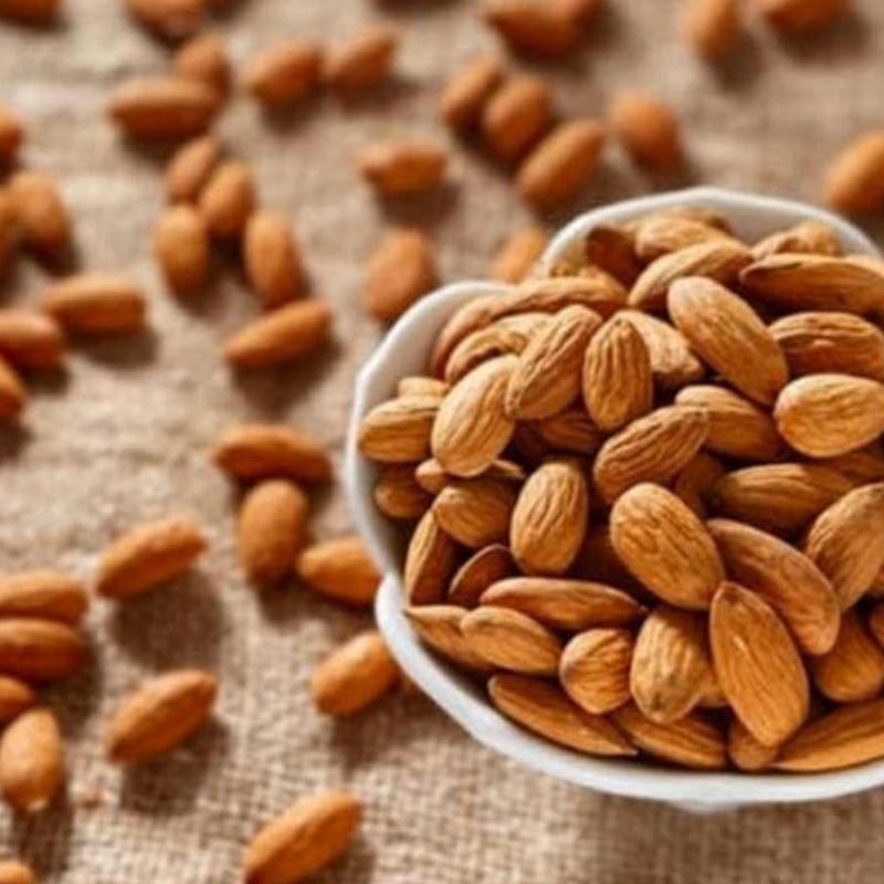 

KACANG ALMOND 100gram ,RAW ALMOND 100gram