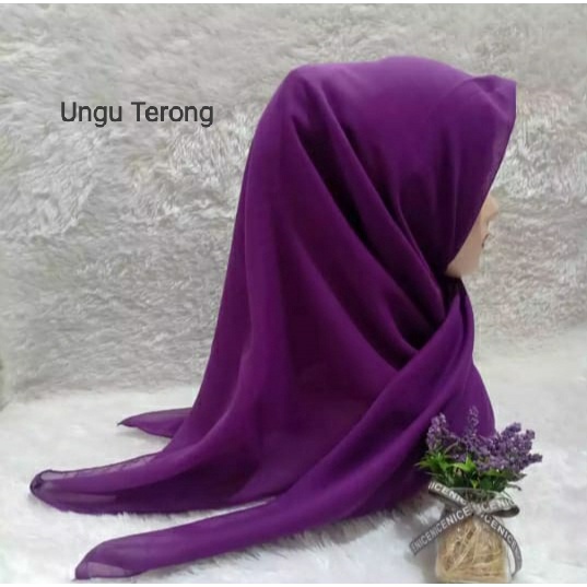 QBZ / SEGI 4 PARIS PREMIUM SERI WARNA 3 / JILBAB SEGIEMPAT PARIS NECI /SEGI EMPAT REDROS/VARISA/AZARA / CIPUT RAJUT DUA WARNA-Ungu Terong