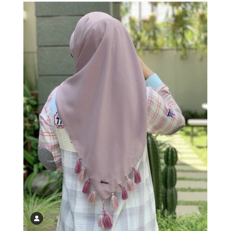 HIJAB BEEME SERIES  TASSEL LILAC ORIGINAL-KERUDUNG SEGIEMPAT SIZE 115X115CM