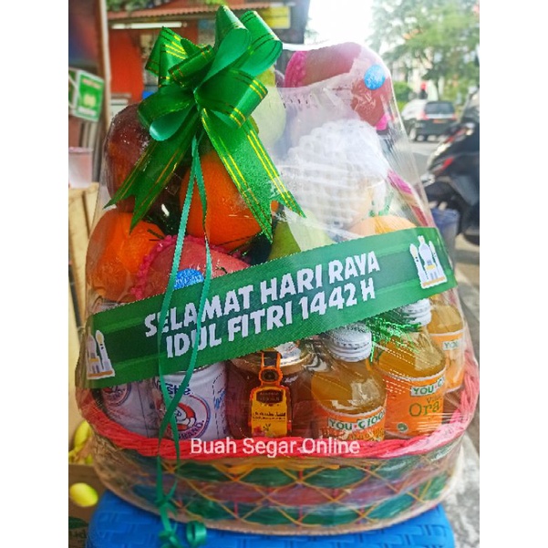 

Parcel Buah Komplit dengan Madu, Susu dan Vitamin