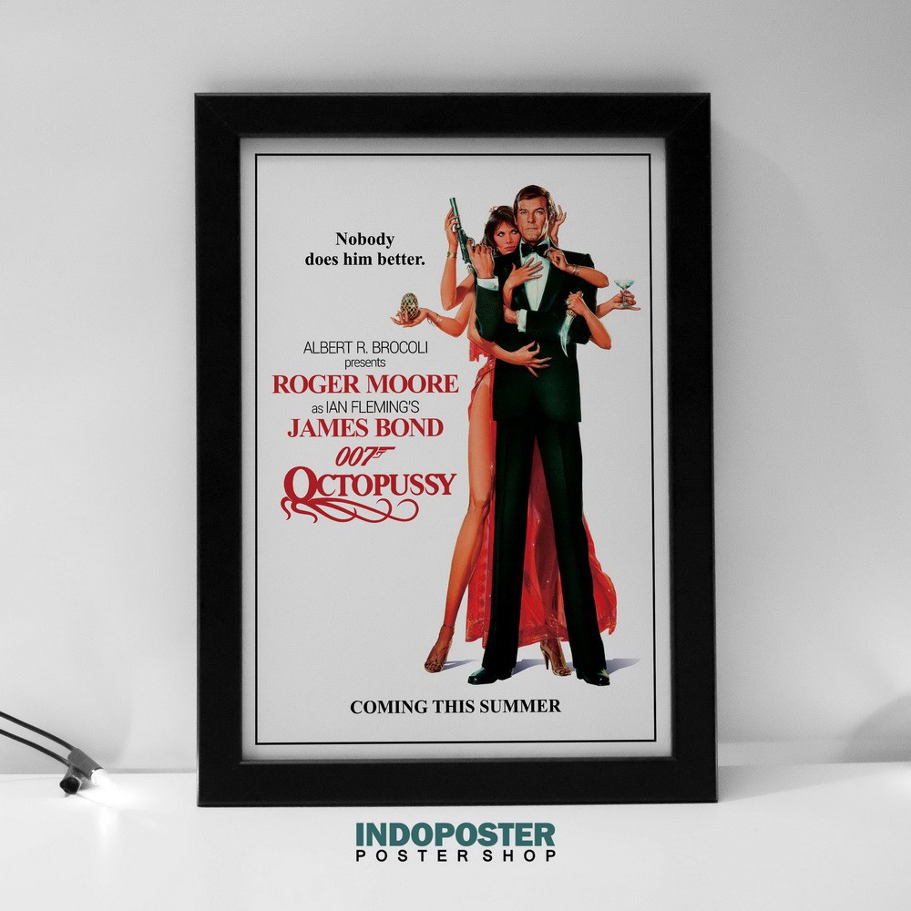Poster Hiasan Dinding Film James Bond Octopussy PIPIMOCI 40X30cm
