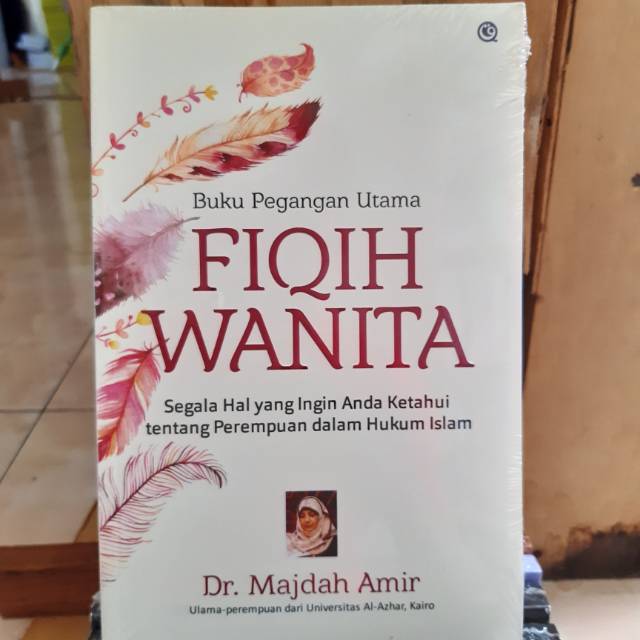 Buku pegangan utama fiqih wanita - majdah amir
