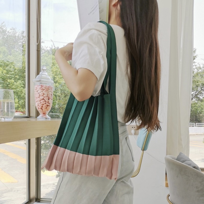 PLEATED KNIT BAG | HAN SO HEE NEVERTHELESD BAG