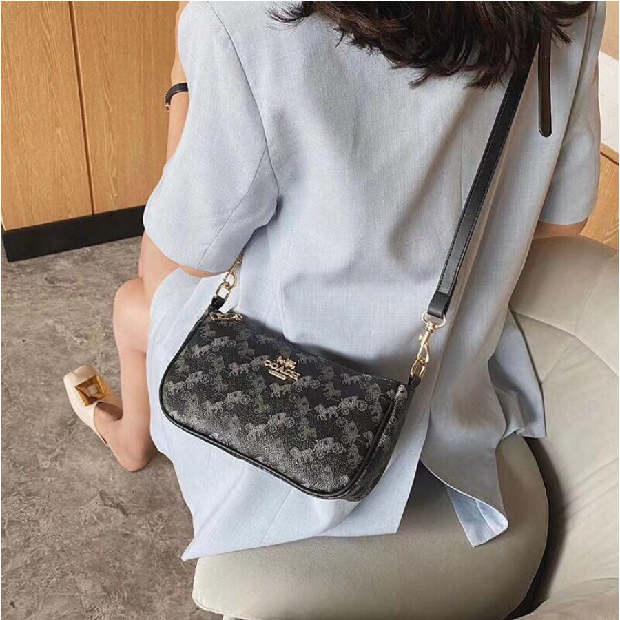 C¤ACH TOP HANDLE 9230(FreeBubbleWrap+DalamSuedee Emboss)