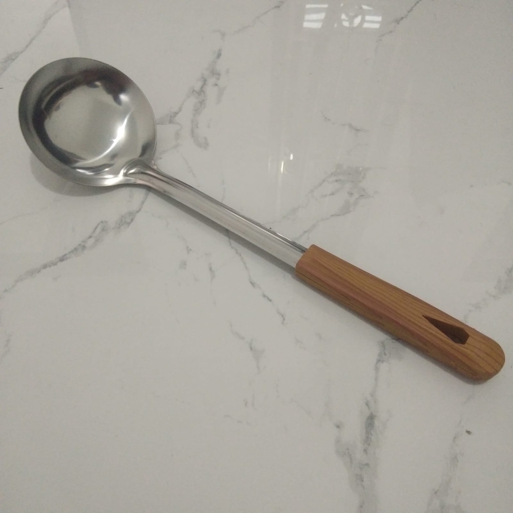 IRUS STAINLESS STEEL GSF G-372 / EROS STAINLESS STEEL GAGANG KAYU TEBAL / CENTONG STAINLESS STEEL / SPATULA SERBAGUNA GSF 372 / GSF G 372 / SPATULA GSF / SPATULA GSF 372