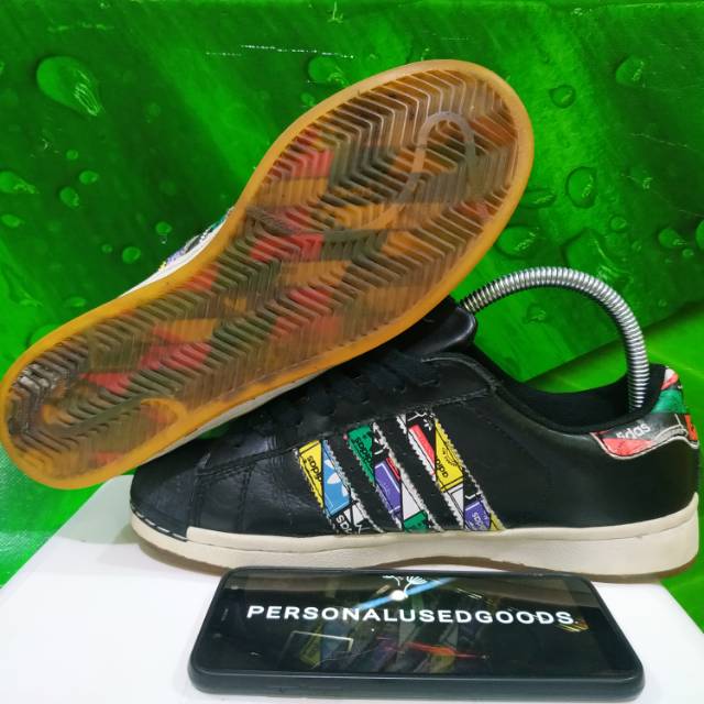 adidas superstar tongue