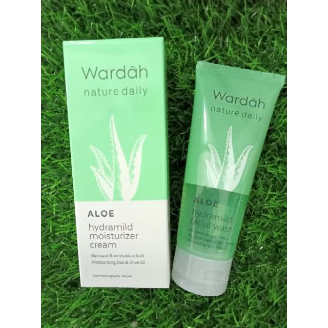 PROMO PAKET WARDAH ALOEVERA ( ALOE PENCUCI + PELEMBAB HYDRATING