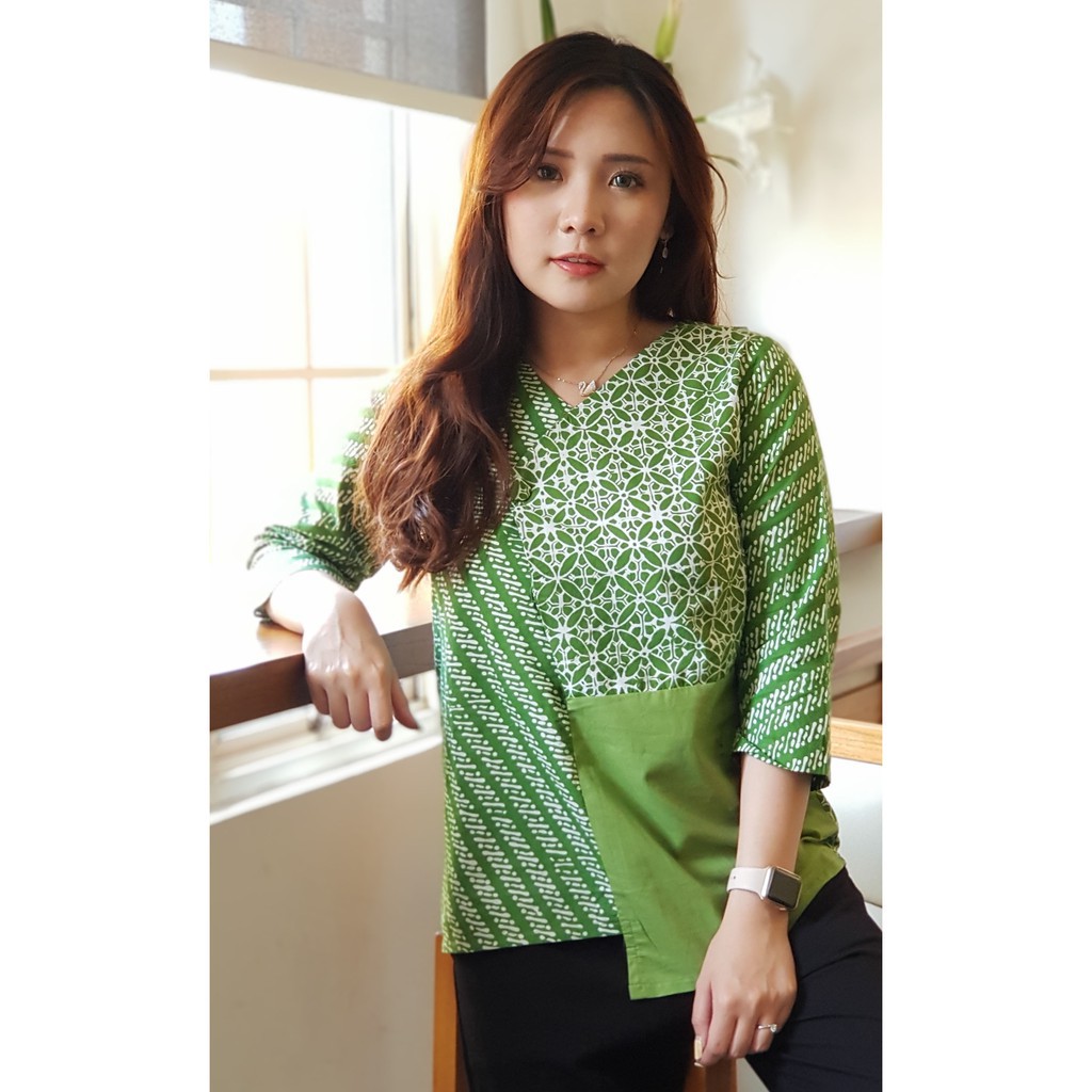 Women Batik Modern/Carra TOP-GayaBatik