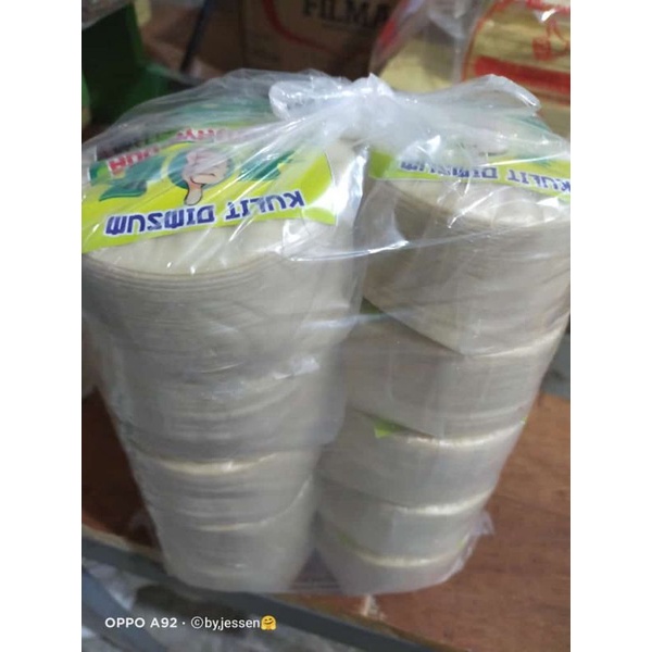 

Kulit Dimsum 450gr / Kulit Pangsit / Kulit Gyoza Putih diameter 9cm