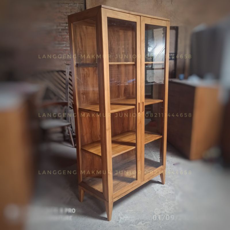 lemari buku pajangan display minimalis 2 pintu jati jepara