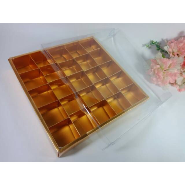 

Box coklat praline sekat 25