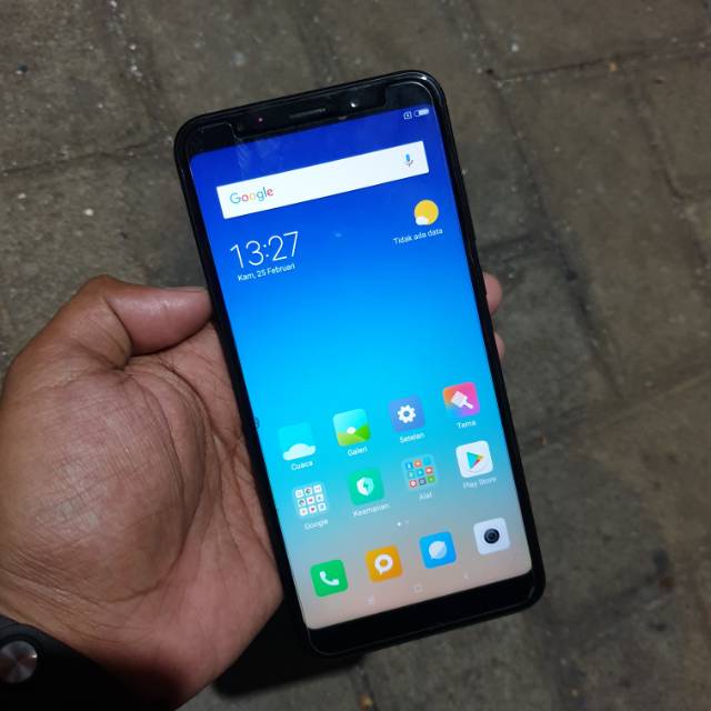 Handphone Hp Xiaomi Redmi 5 Plus 3/32 Second Seken Bekas Murah
