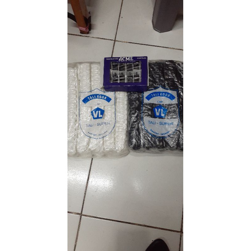 

tali kur + peluitnya