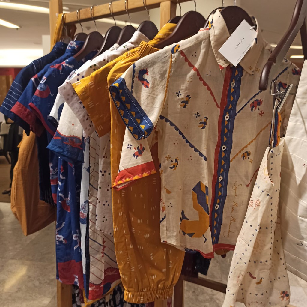 SMM Kids Kemeja Batik Cap Sejauh Mata Memandang Pakaian Anak Laki-laki