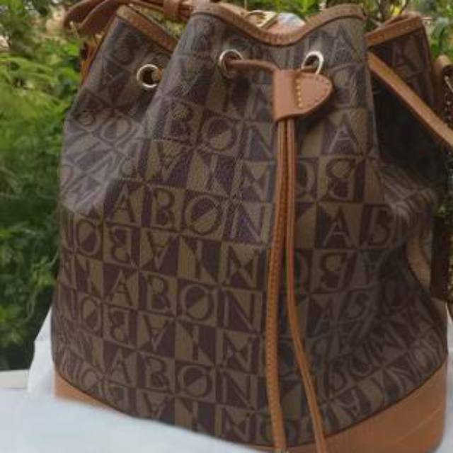 Tas Bonia Serut Size M Preloved Authentic
