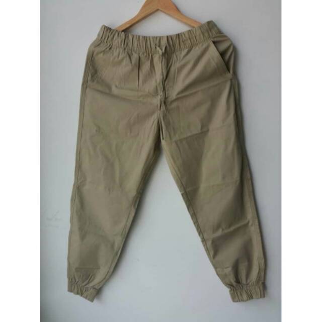 Celana panjang jogger Altic M