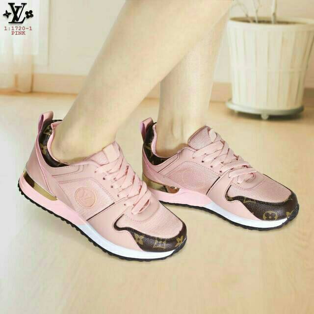 SEPATU MEREK LV

SERI : 1720-1
KUALITAS : SEMPREM