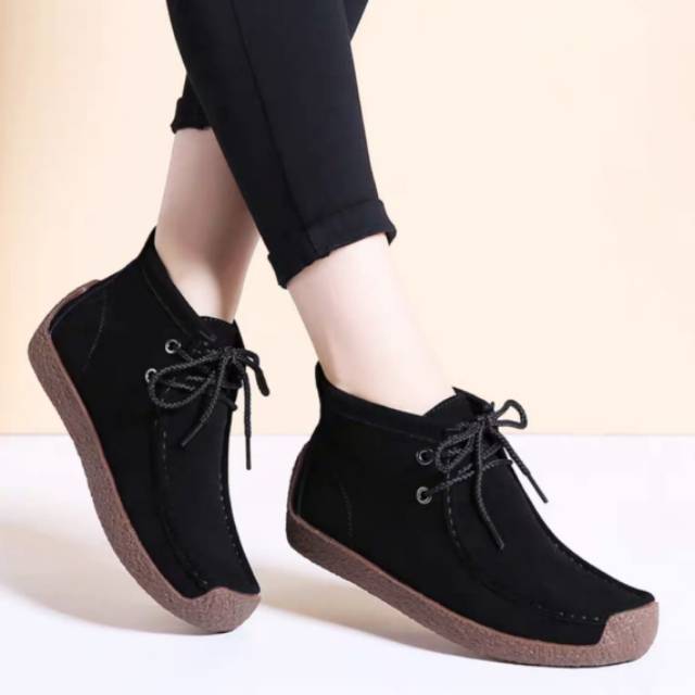 GABY Sepatu Boots Wanita Tali RT 03