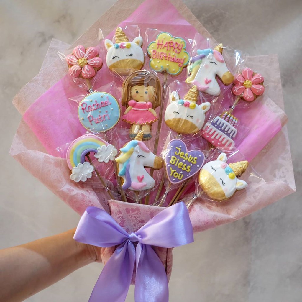 

Cookie Hand Bouqete Unicorn cookies