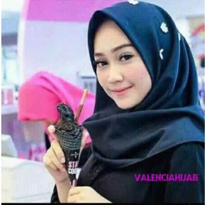 Hijab | Jilbab | Kerudung segiempat White Jasmine Mutiara VALENCIA