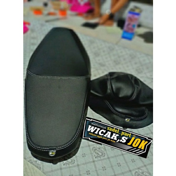 KULIT COVER JOK MBTECH VARIO 125 LED 150 NEW