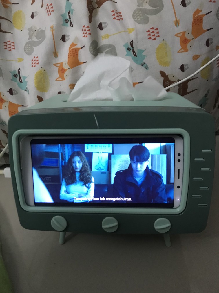Tempat Tissue Tv Imut