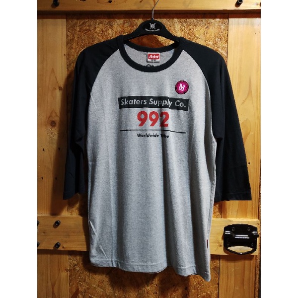 T-SHIRT REGLAN SKATERS DEWASA| KAOS DISTRO|ATASAN PRIA ORIGINAL