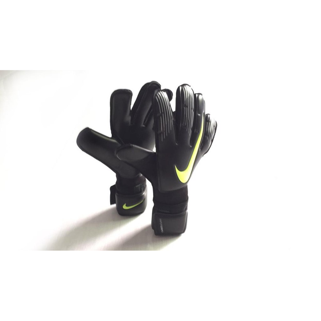 black gloves nike