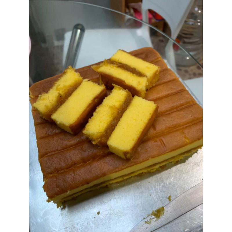 

Bolu Nanas Premium