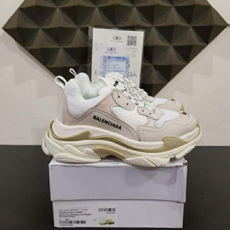 balenciaga triple s white ecru