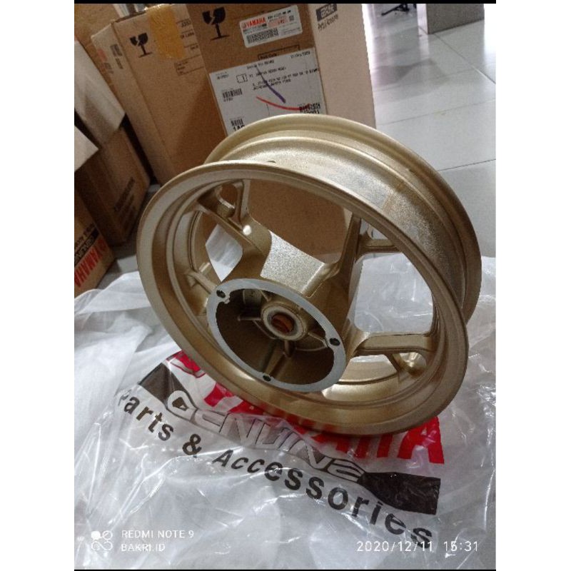 velg belakang Yamaha xmax 250 gold original B74-F5338-00-P0
