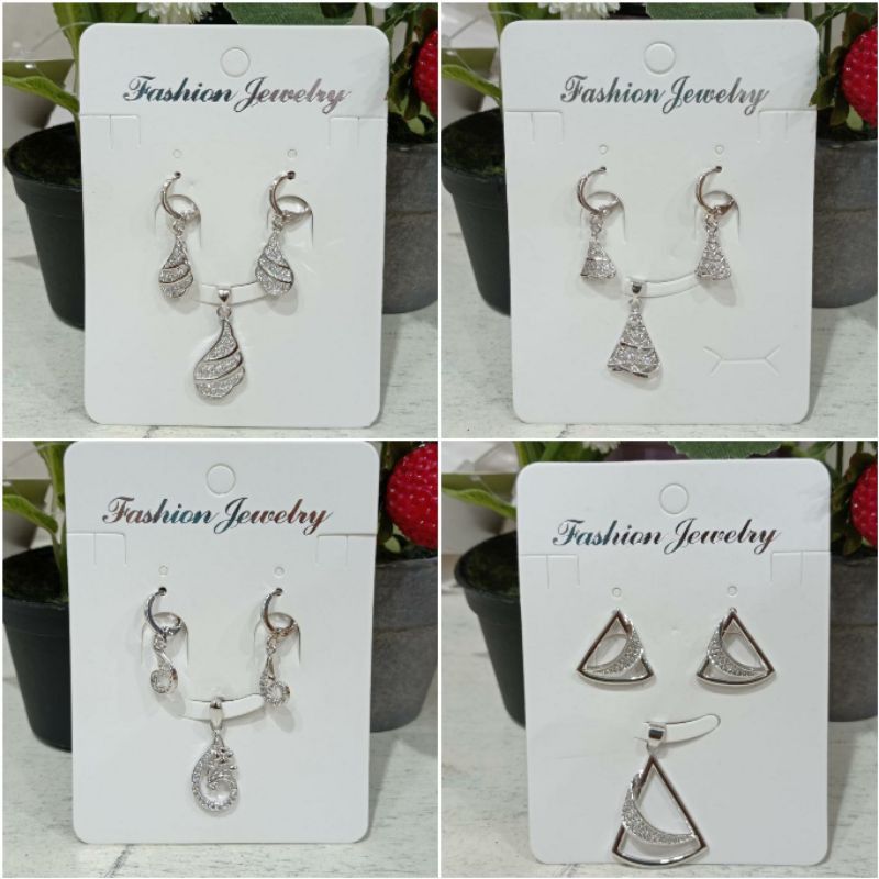 Fourfashion Set Anting+Liontin Perhiasan Wanita Kekinian YT111