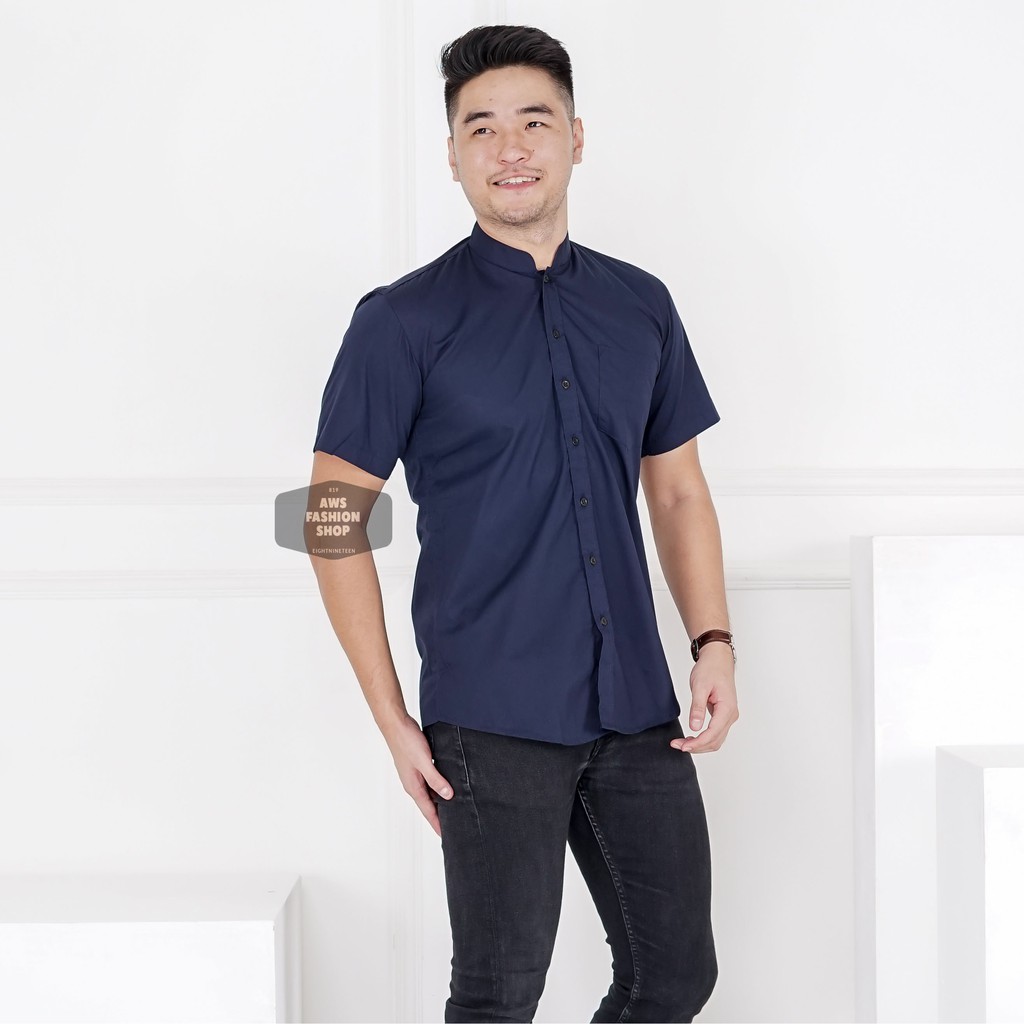 Kemeja Pria Lengan Pendek Polos Merah Hitam Putih Biru Navy Kerah Shanghai Koko Casual Slimfit