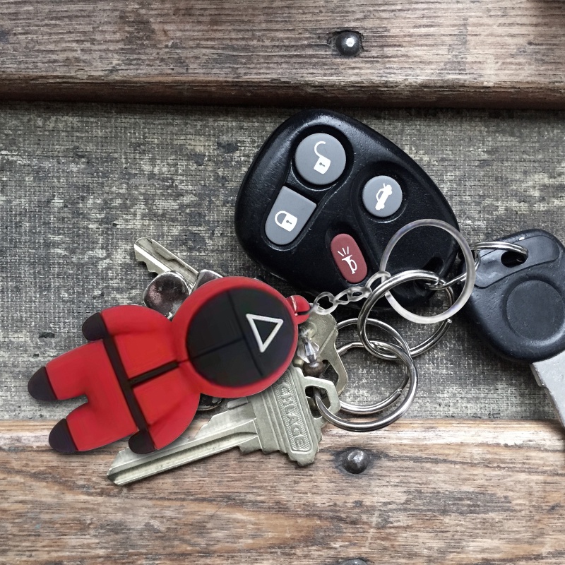 ready to ship !!! Juego de calamares llavero Squid game keychain key chain Hanging key pendant OWT