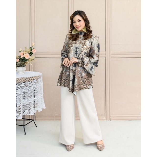 Blouse Emily Wearing Klamby