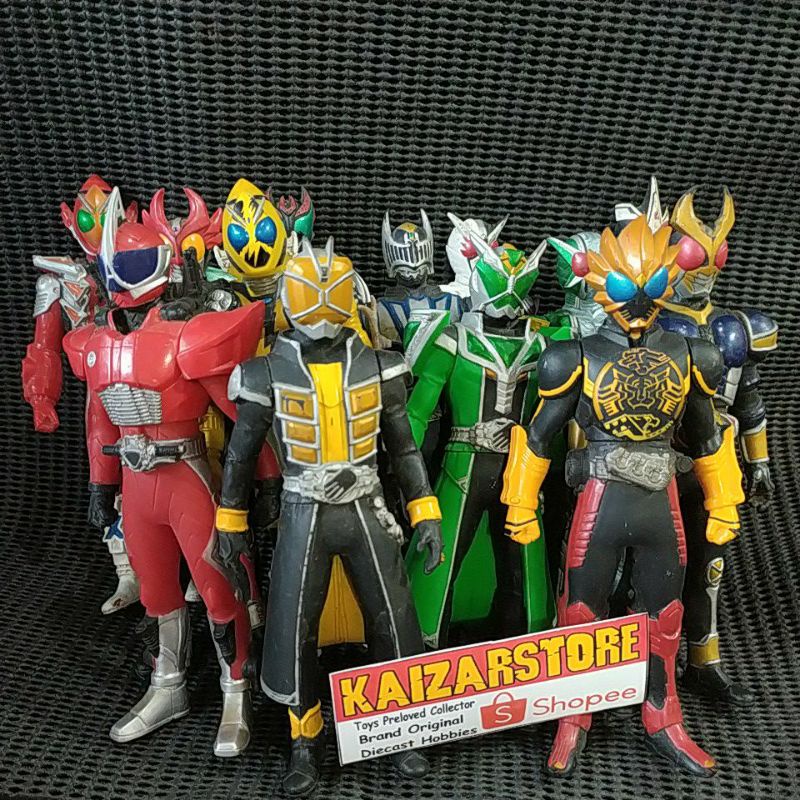 Mainan Action Figure Kamen Rider Bandai Vinyl Original zio fourze agito knight Kiba saber zero
