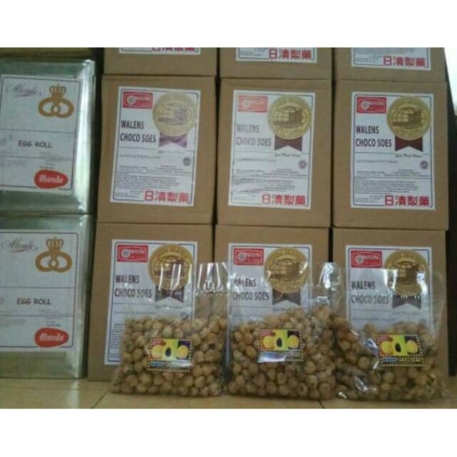 

SOES WALEN COKLAT NISSIN 500 GRAM KUE KERING ISI COKLAT SNACK KILOAN MURAH