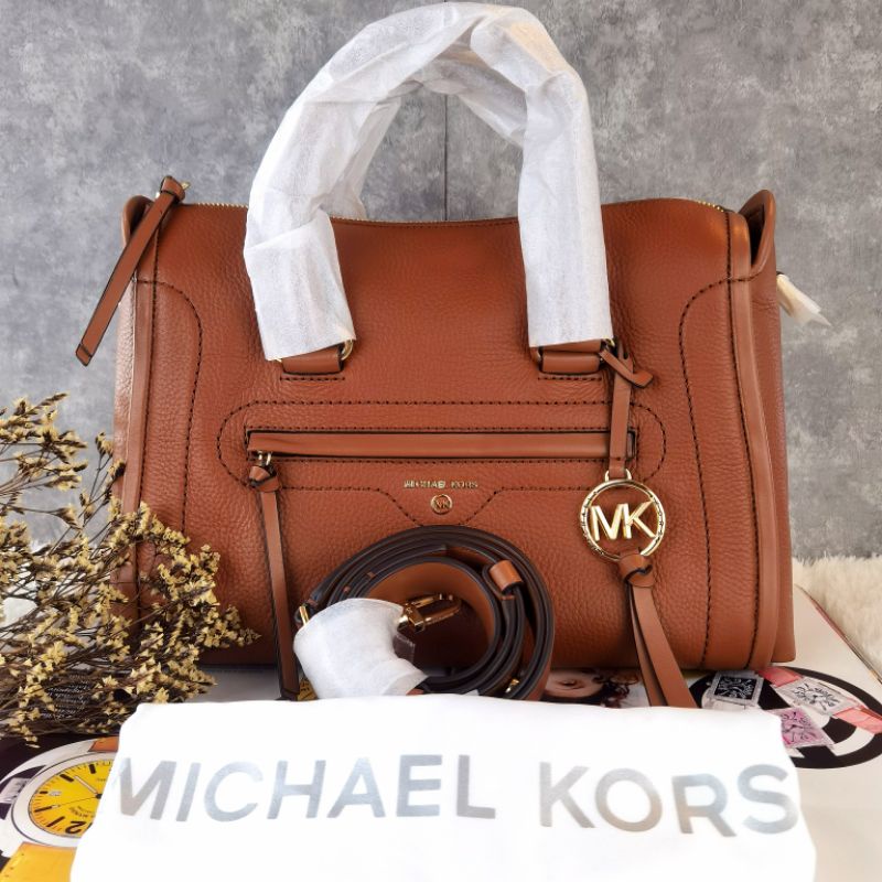 MK Carine Medium